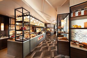 DoubleTree by Hilton Osaka Castle