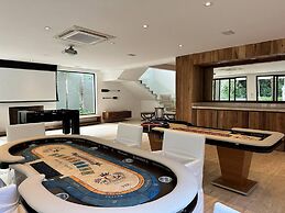 Mans o 6 Suites Riviera