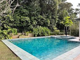 Mans o 6 Suites Riviera