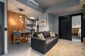 5 Minutes From Leblon Beach Ap302