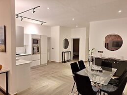 Victor Regents Apartment