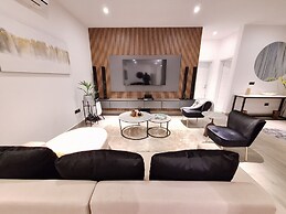 Victor Regents Apartment