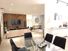 Victor Regents Apartment