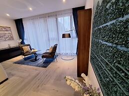 Victor Regents Apartment