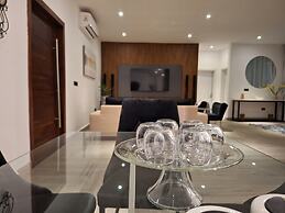 Victor Regents Apartment