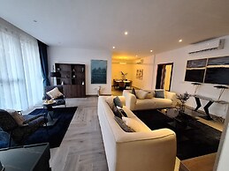 Victor Regents Apartment