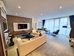 Victor Regents Apartment