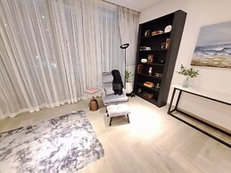 Victor Regents Apartment