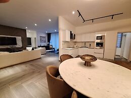 Victor Regents Apartment