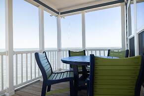 Blufin Bungalows & Marina