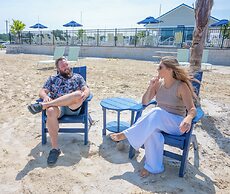 Blufin Bungalows & Marina