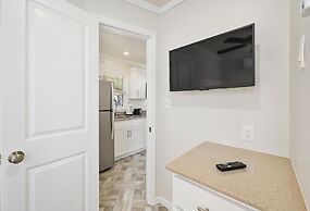 Blufin Bungalows & Marina