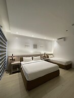 Asaricha Tropical Beach Resort