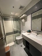 Asaricha Tropical Beach Resort