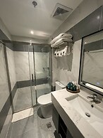 Asaricha Tropical Beach Resort