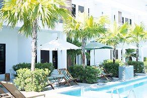 Asaricha Tropical Beach Resort