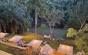 Amornkeeree Khao Sok Camping