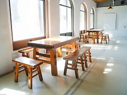 Dan Lee Inn