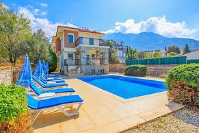 Golden Trio Villa in Oludeniz