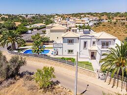 Villa Tavagueira in Guia