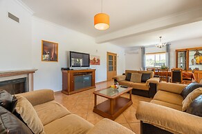 Villa Tavagueira in Guia