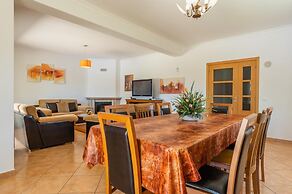 Villa Tavagueira in Guia