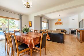 Villa Tavagueira in Guia