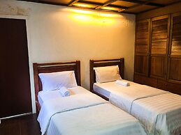 OYO 90909 I.villa Inn