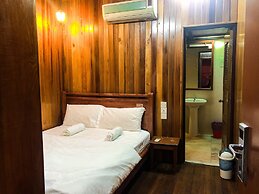 OYO 90909 I.villa Inn