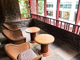 OYO 90909 I.villa Inn