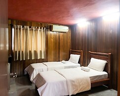 OYO 90909 I.villa Inn