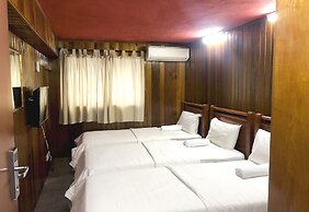 OYO 90909 I.villa Inn