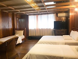 OYO 90909 I.villa Inn