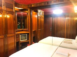 OYO 90909 I.villa Inn