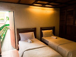 OYO 90909 I.villa Inn