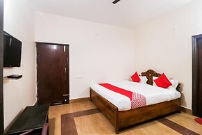 Goroomgo Purple Villa Bhubaneswar