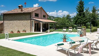 Heartbreaking Charming Villa in Chipieri - Marche