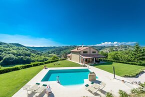 Heartbreaking Charming Villa in Chipieri - Marche