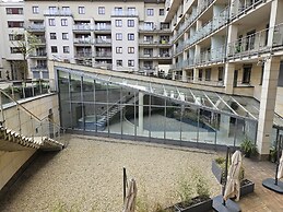 Ludwinowska Cozy Apartment by Renters