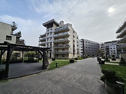 Ludwinowska Cozy Apartment by Renters