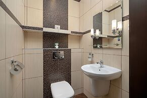 Ludwinowska Cozy Apartment by Renters