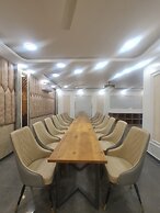 Hotel Royal Vrindavan