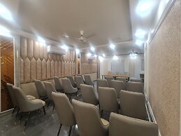 Hotel Royal Vrindavan