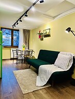 5 to stay close to the Castle