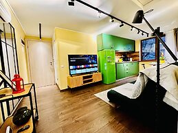 5 to stay close to the Castle