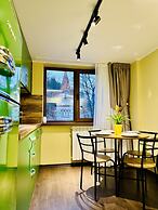 5 to stay close to the Castle