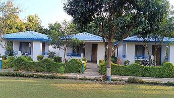 BENTO CORBETT WOODS RESORT