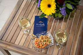 Blue Ark Boho Stay at Acropolis