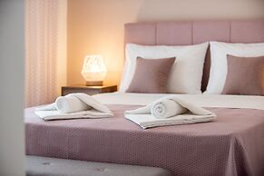 Blue Ark Boho Stay at Acropolis