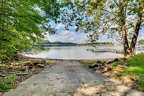 Peaceful Gainesville Cottage w/ Lake Lanier Access
